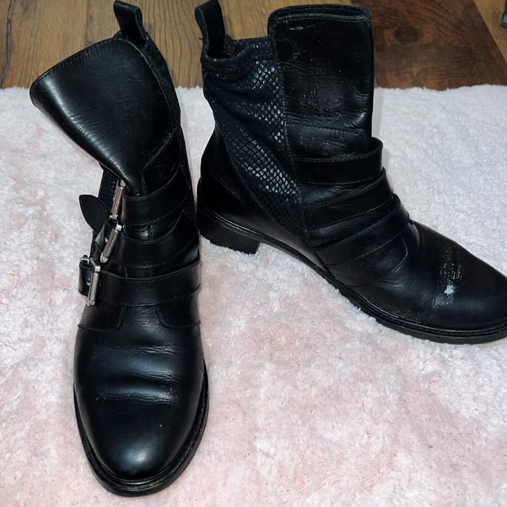Black Boots size 9